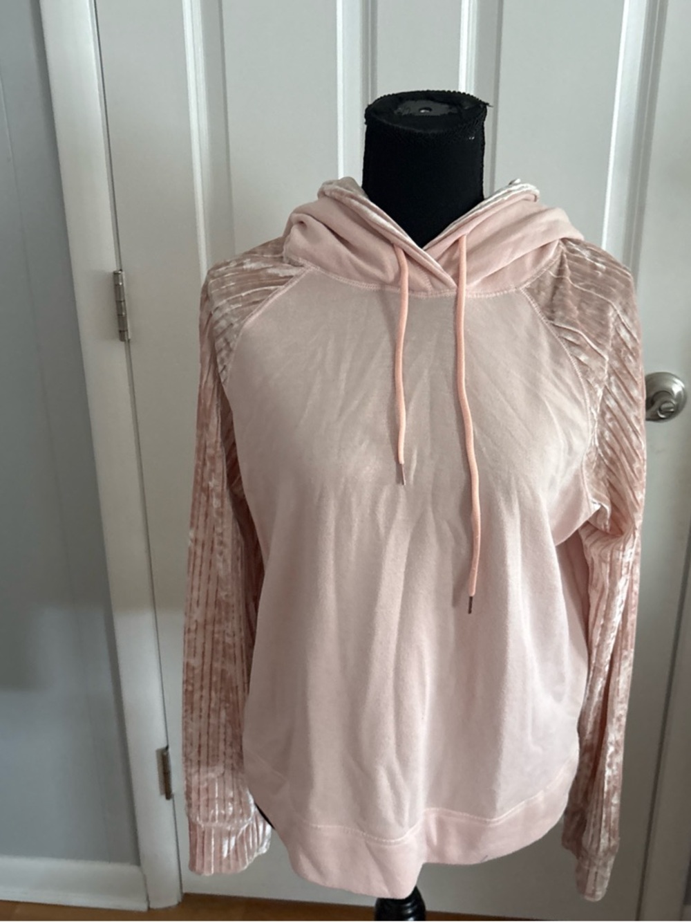 CALIA by Carrie Underwood Blush Pink Velvet-Sleeve Hooded Sweatshirt